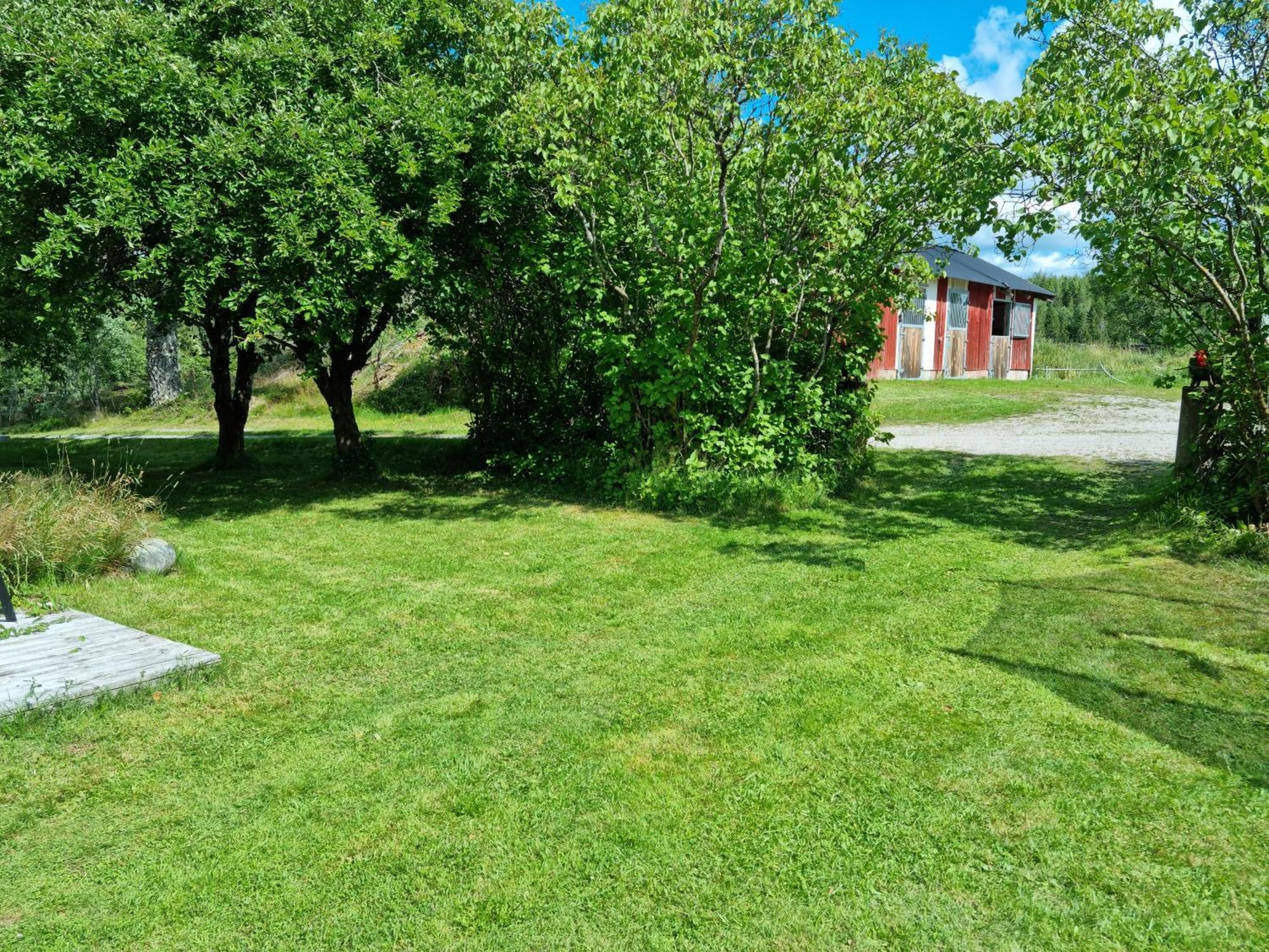 Charmigt Hus Pa Landet Naera Till Bad Stromstad Exterior photo